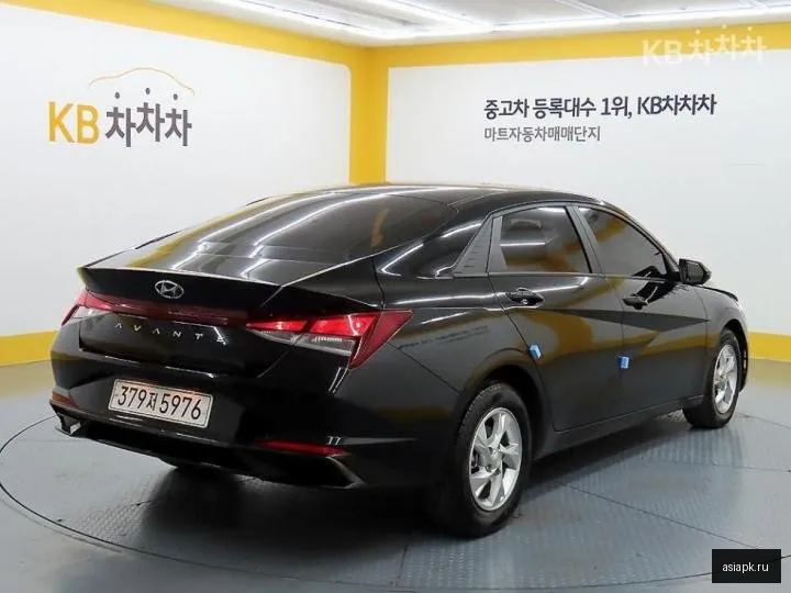 Hyundai Avante 4