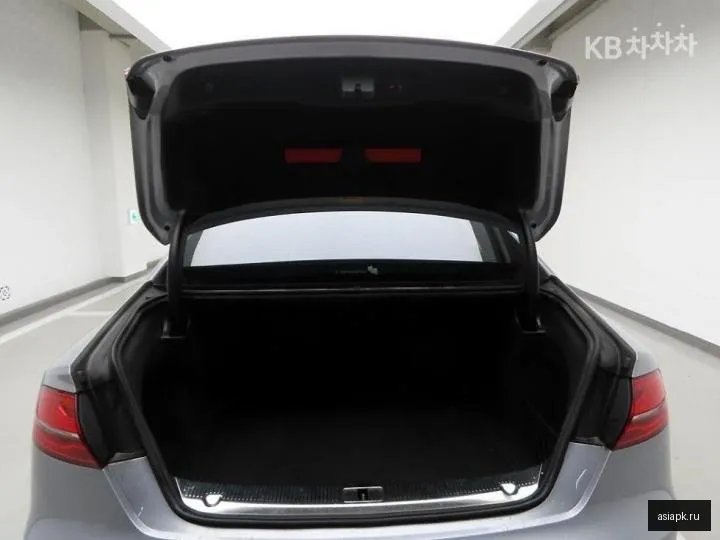 Audi A8 5