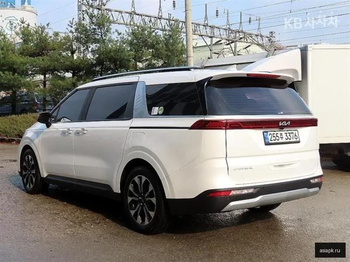 Kia Carnival 3