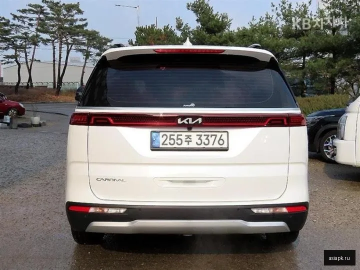 Kia Carnival 4