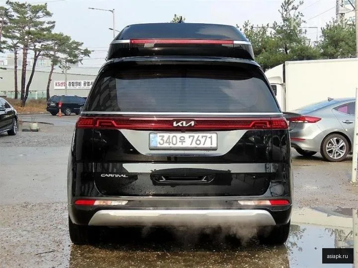 Kia Carnival 4