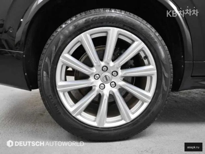 Volvo XC90 5