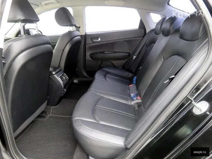 Kia K5 6