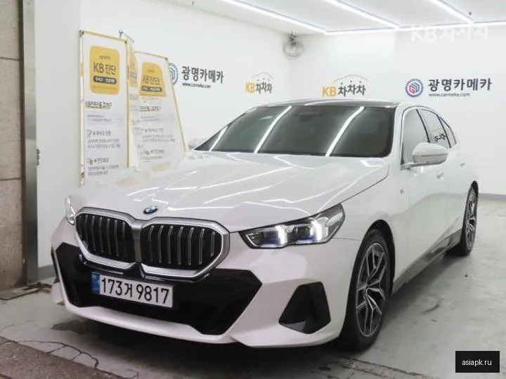 BMW 5-Series 2