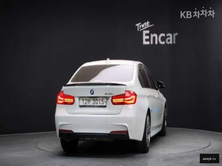 BMW 3-Series 4