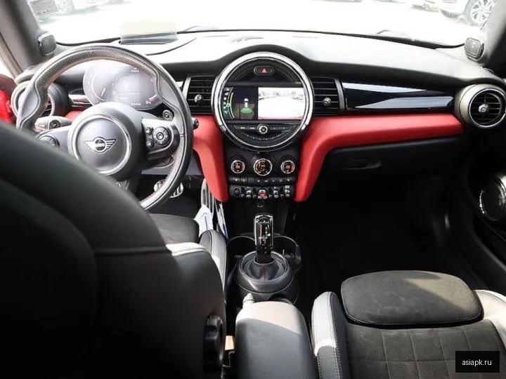 MINI Hatch 5
