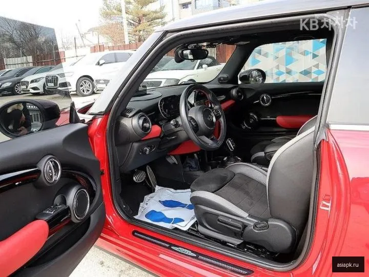 MINI Hatch 6