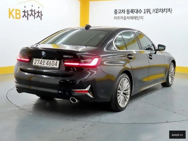 BMW 3-Series 4