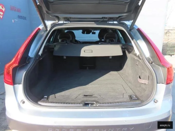 Volvo V90 5