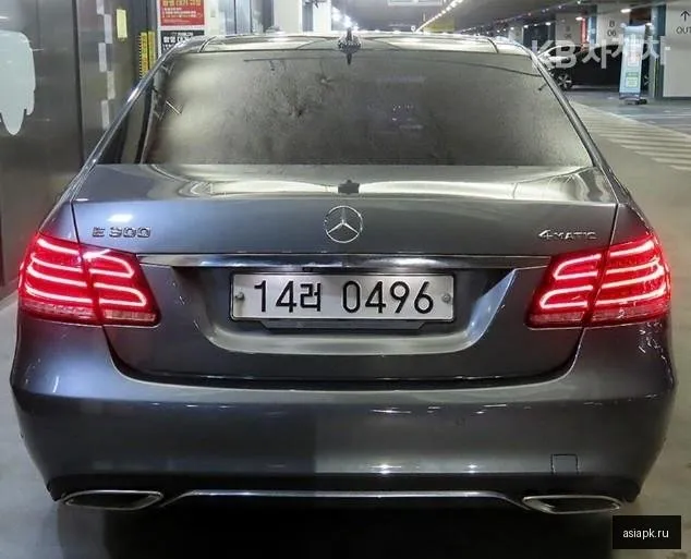 Mercedes-Benz E-Class 5