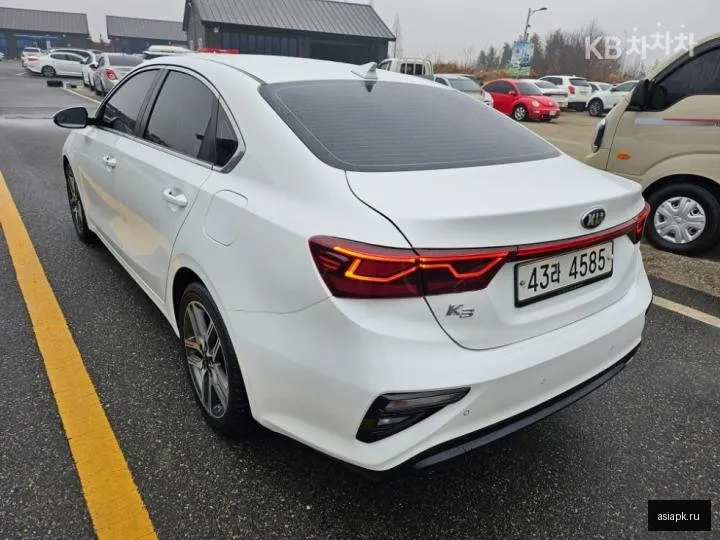 Kia K3 6