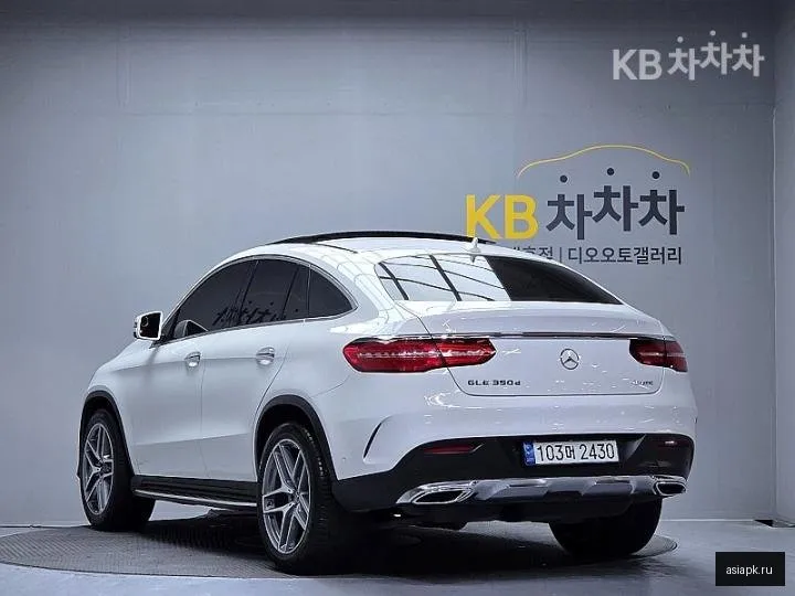 Mercedes-Benz GLE-Class 6