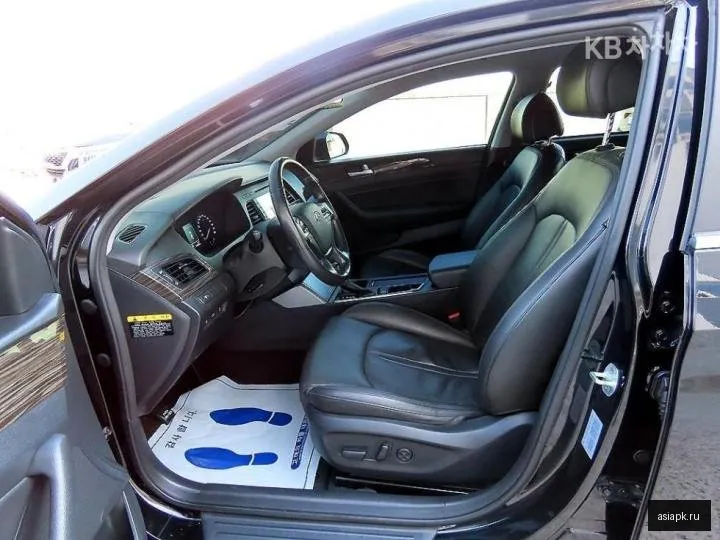 Hyundai Sonata 5
