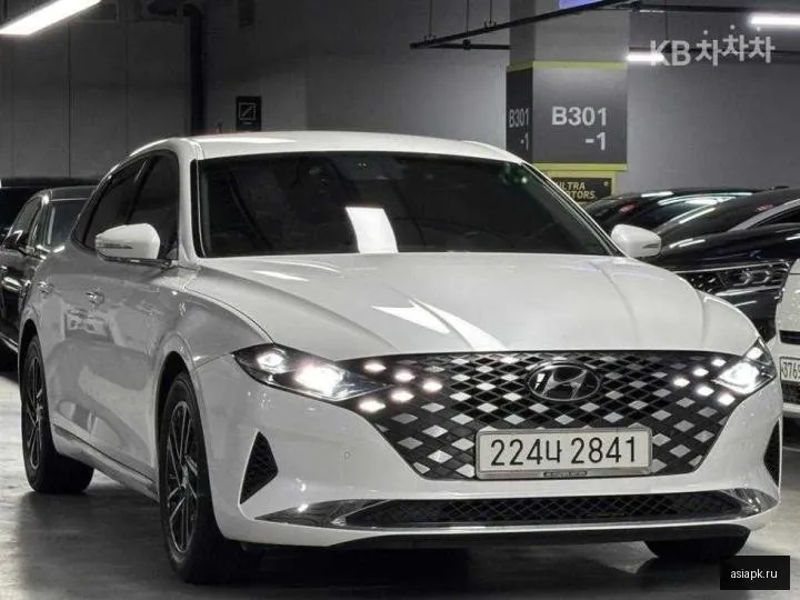 Hyundai Grandeur 3
