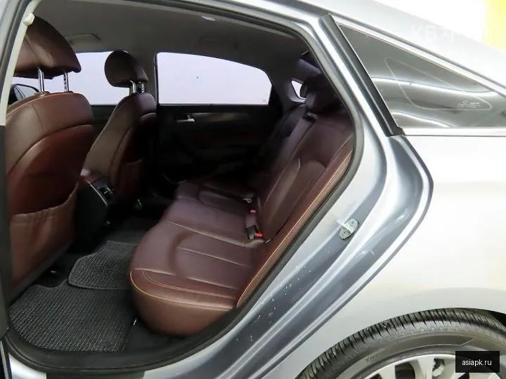 Hyundai Sonata 6