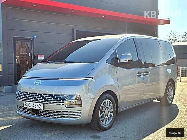 Hyundai Staria 2