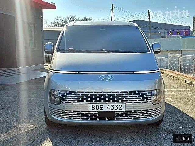 Hyundai Staria 3