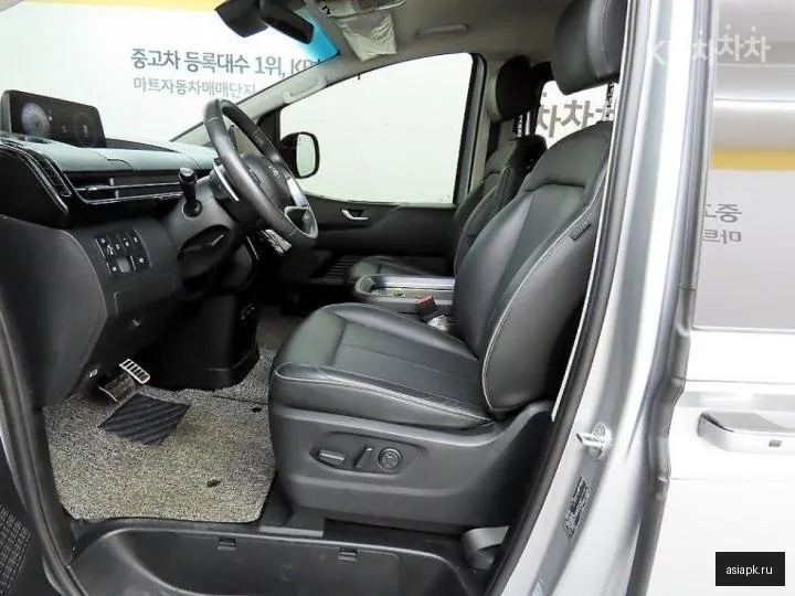 Hyundai Staria 5