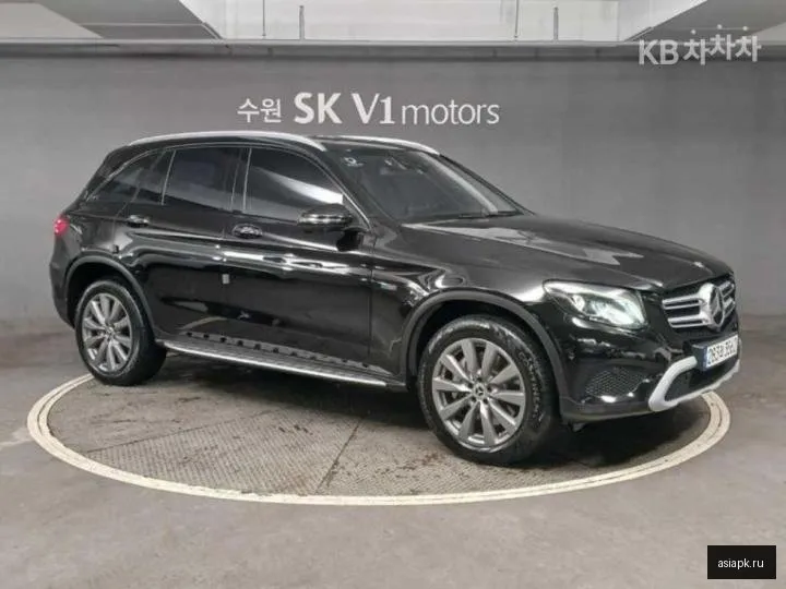 Mercedes-Benz GLC-Class 5