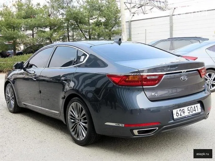 Kia K7 3