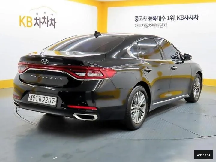 Hyundai Grandeur 4