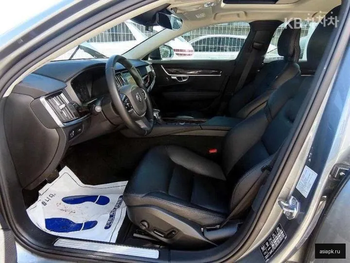Volvo S90 4