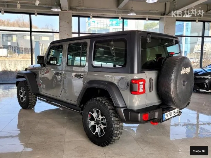 Jeep Wrangler 3