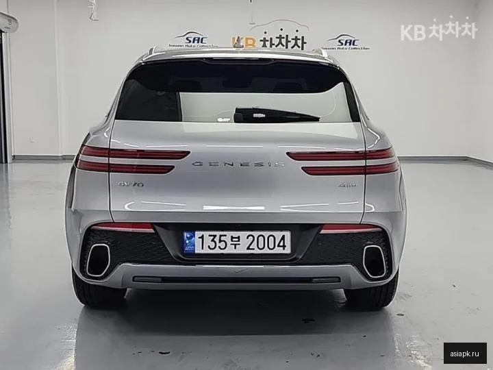 Genesis GV70 3