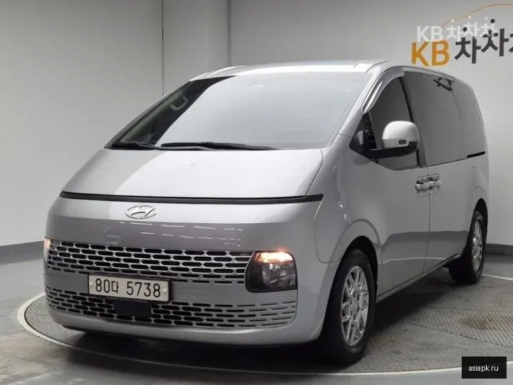 Hyundai Staria