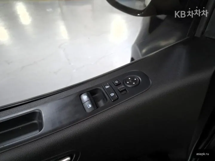 Hyundai Staria 5