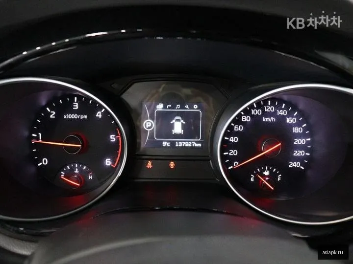 Kia Carnival 5