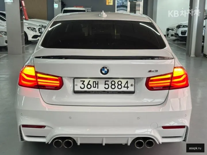 BMW 3-Series 3