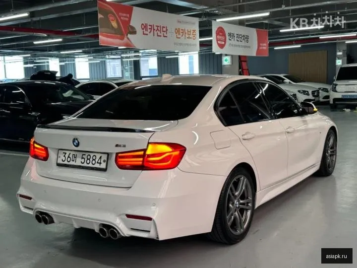BMW 3-Series 4