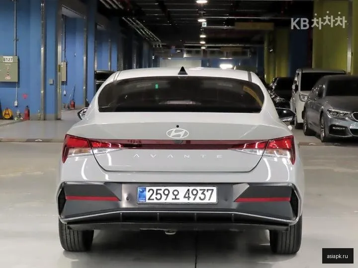 Hyundai Avante 3