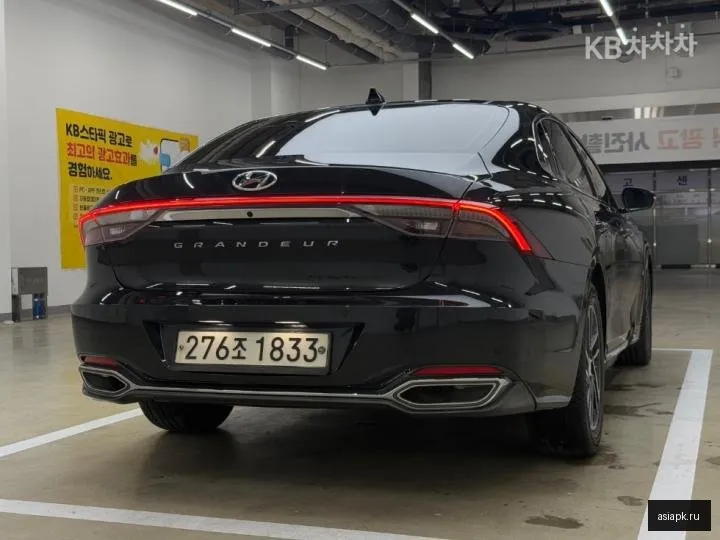 Hyundai Grandeur 4