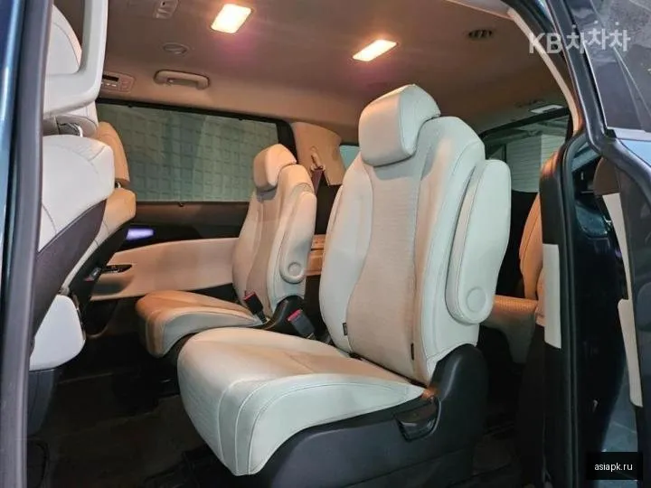 Kia Carnival 6