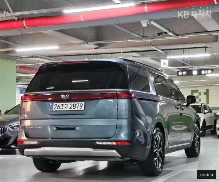 Kia Carnival 4