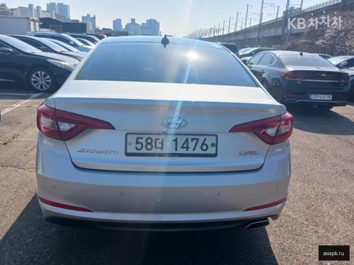 Hyundai Sonata 4