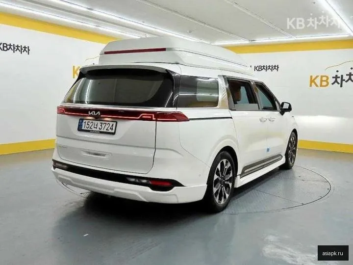 Kia Carnival 4