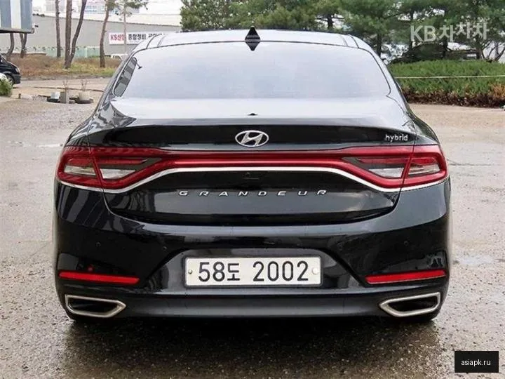 Hyundai Grandeur 4