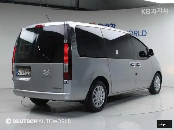 Hyundai Staria 2