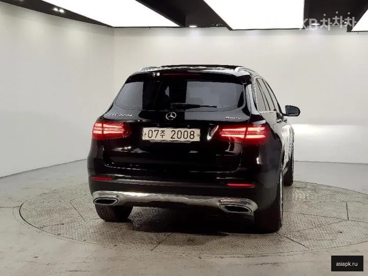 Mercedes-Benz GLC-Class 3