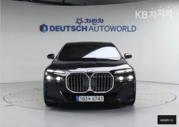 BMW 7-Series 2