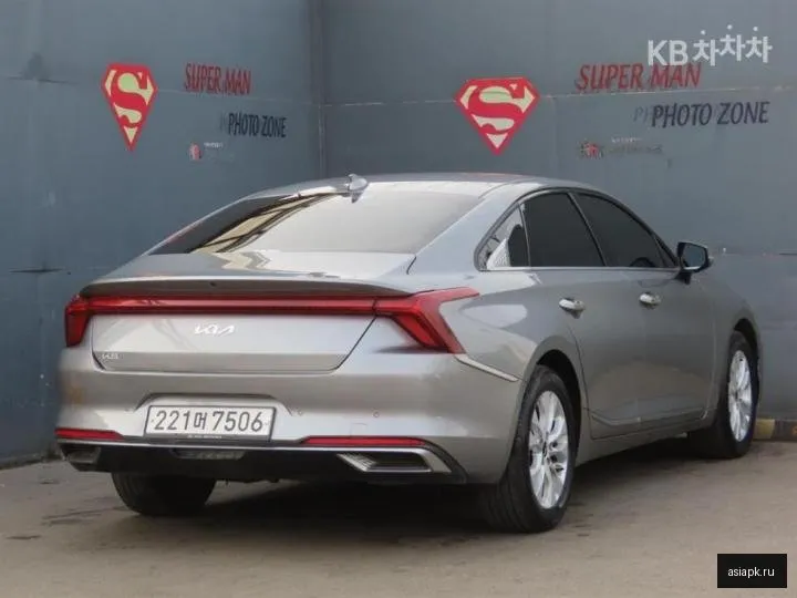 Kia K8 3