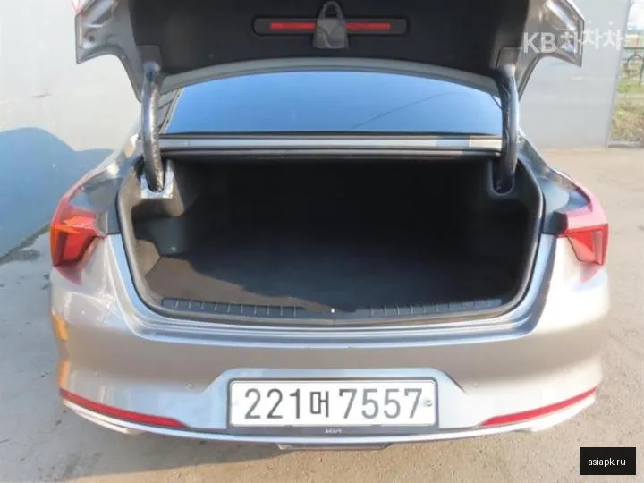 Kia K8 5