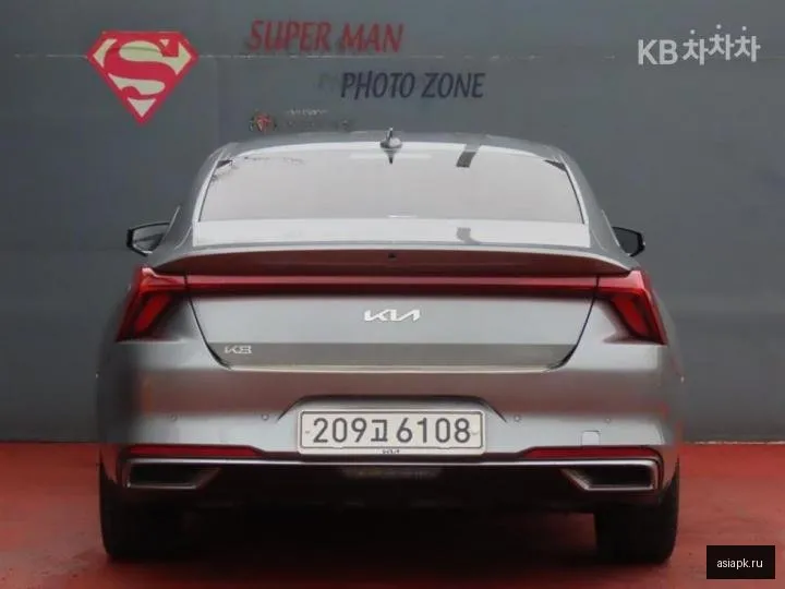 Kia K8 4
