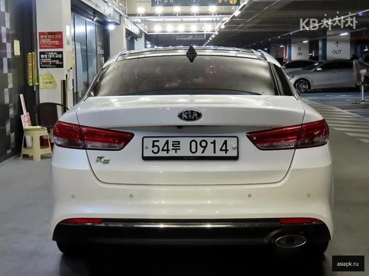 Kia K5 5