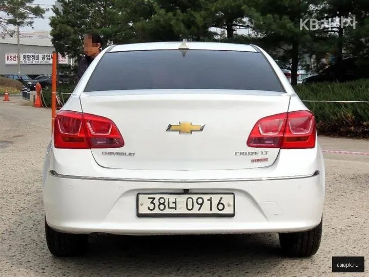 Chevrolet Cruze 4