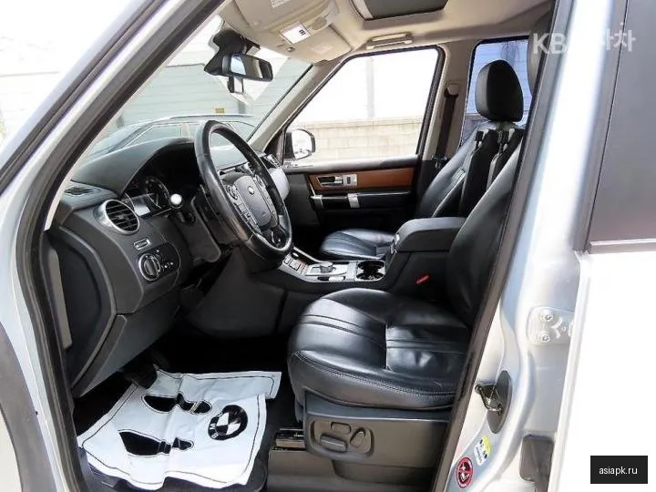 Land Rover Discovery 5