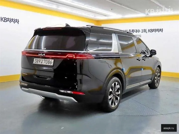 Kia Carnival 4